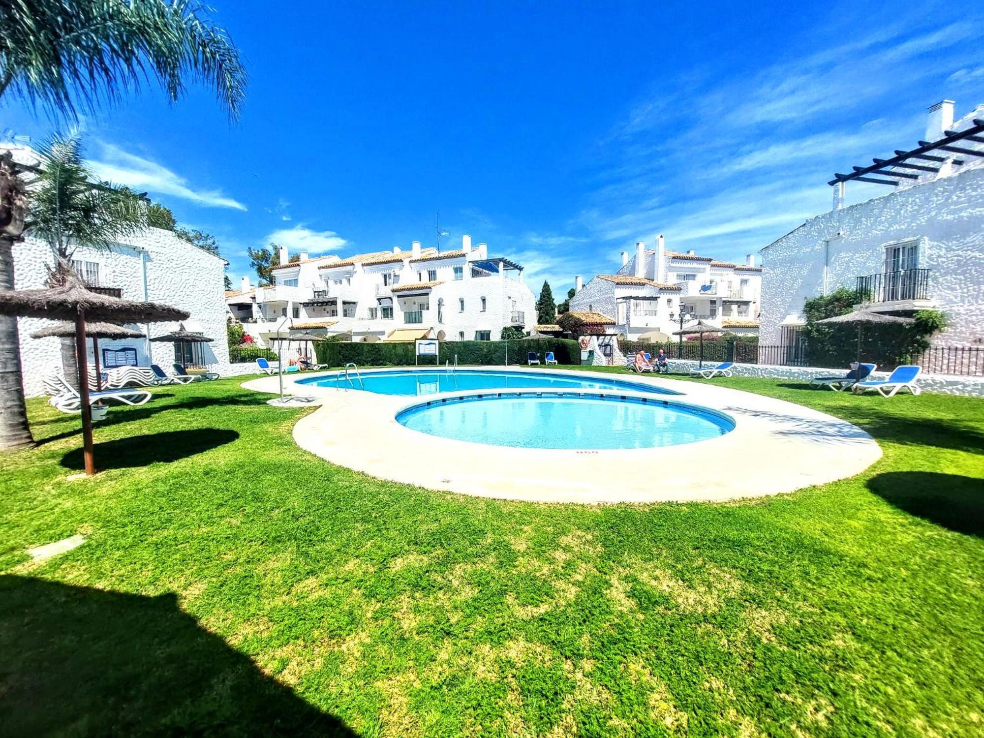 El Paraiso Golf Y Playa Εστεπόνα Εξωτερικό φωτογραφία